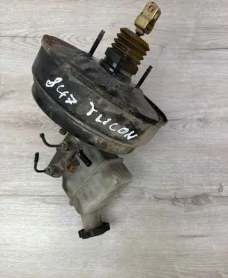 Hyundai Tucson JM Brake booster