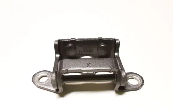 Nissan Qashqai Rear door upper hinge ES03
