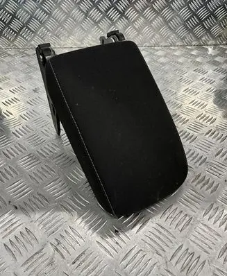 Volkswagen Touran III Armrest 5TA864207B