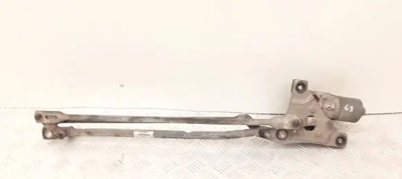 Volvo V50 Front wiper linkage and motor 30699342