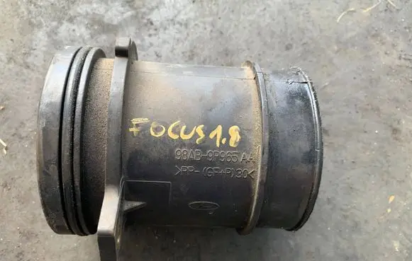 Ford Focus Mass air flow meter 98AB9P965AA