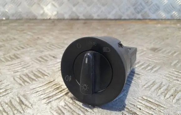 Volkswagen PASSAT B5 Light switch 1C0941531 04052030