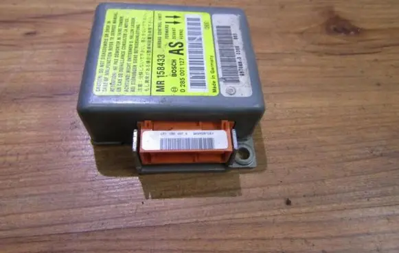 Mitsubishi Carisma Airbag control unit/module mr158433 mr1584330285001127