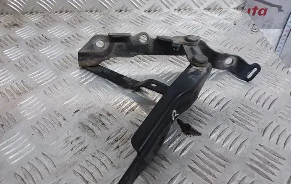 Subaru Legacy Engine bonnet/hood hinges
