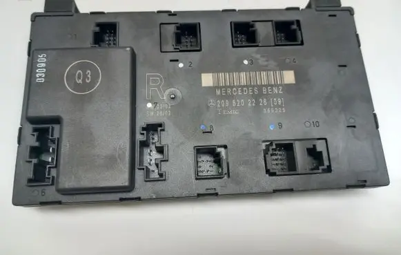Mercedes-Benz CLK A209 C209 Door control unit/module A2098202226 2098202226
