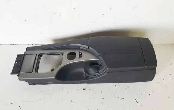 BMW 5 E60 E61 Armrest 