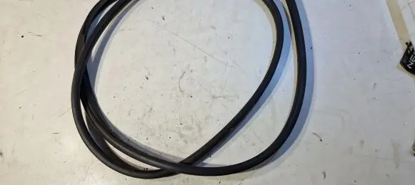 Hyundai Santa Fe Rubber seal front coupe door 
