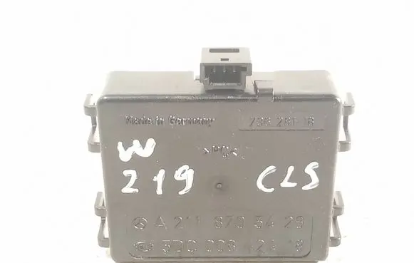 Mercedes-Benz CLS C219 Rain sensor A2118705426 73628118 3D0908624