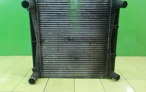 Land Rover Range Rover Sport L320 Intercooler radiator UP53