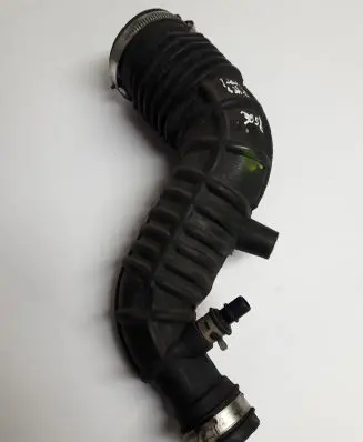 Renault Kadjar Turbo air intake inlet pipe/hose