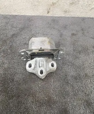 Mini One - Cooper F56 F55 Gearbox mount 6853453 030720