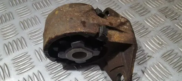 Ford Mondeo MK I Engine mount bracket 93BB6P020 93BB-6P020