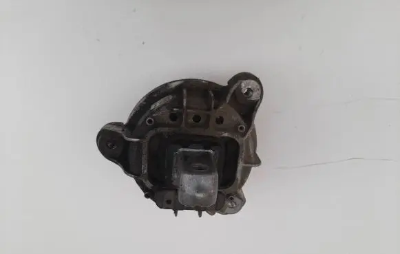 BMW 5 F10 F11 Engine mount bracket 6858976 280312