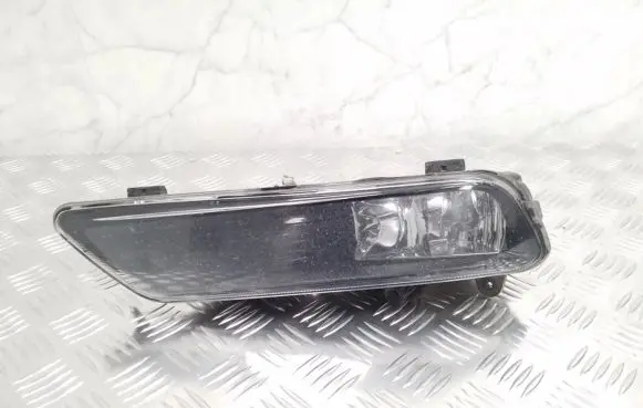Volkswagen Golf VII Front fog light