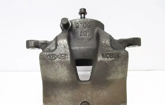 Hyundai Tucson TL Front brake caliper