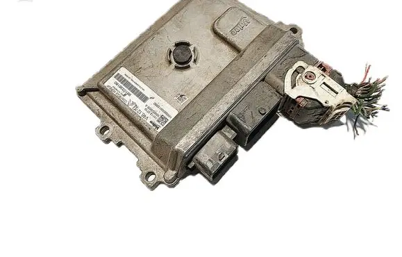 Peugeot 208 I Engine control unit/module 9810336180