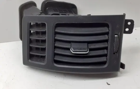Hyundai ix 55 Dashboard side air vent grill/cover trim