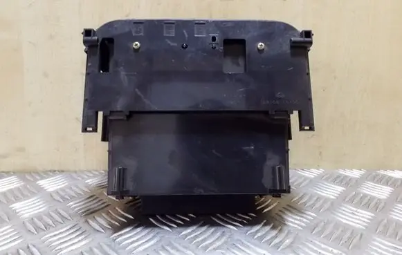 Nissan X-Trail T30 Glove box central console 68108EQ400