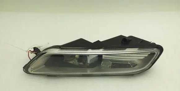 Volkswagen PASSAT B7 Front fog light A047358