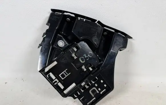 Cupra Formentor Front bumper mounting bracket 578807571