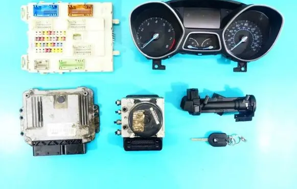 Ford Focus Engine control unit/module ECU 0261S07636 IMPRK1153563