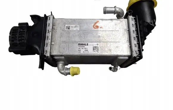 Volkswagen PASSAT B8 Intercooler radiator 04E145785E