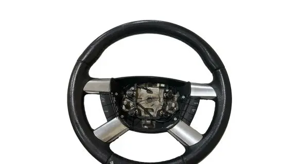 Ford Focus Steering wheel 4M513600CL 61638004A00