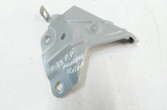 BMW X2 F39 Fender mounting bracket 7431006