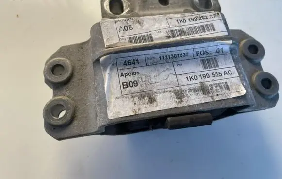 Volkswagen Scirocco Engine mount bracket 1K0199555AC 1K0199262CF