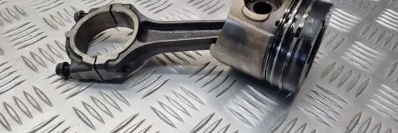 Renault Laguna I Piston with connecting rod