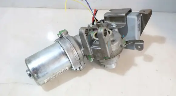Nissan Micra Power steering pump