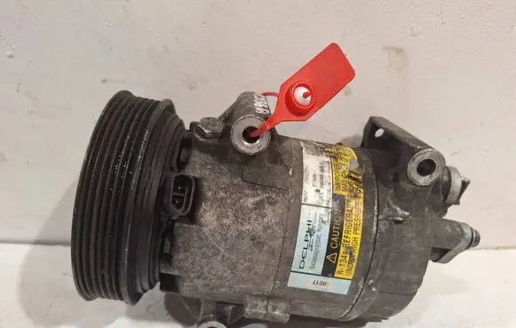 Renault Megane II Air conditioning (A/C) compressor (pump) 8200316164