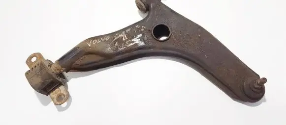 Volvo S40, V40 Front lower control arm/wishbone