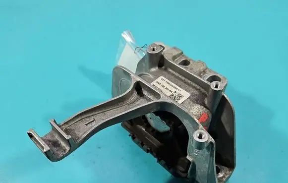 Skoda Octavia Mk4 Engine mount vacuum valve 5WA199262AA IMPRK1582351