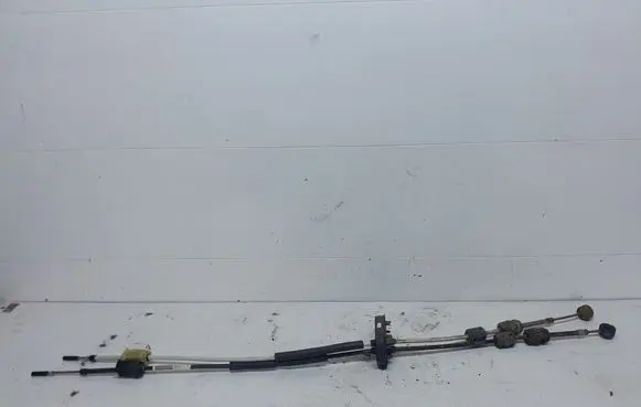 Opel Astra J Gear shift cable linkage 55563703