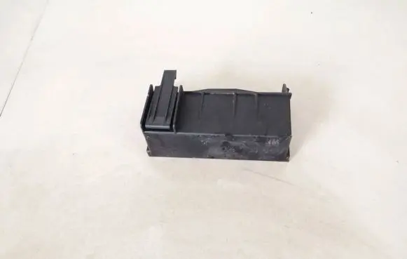 Opel Zafira A Fuse box cover 90131668