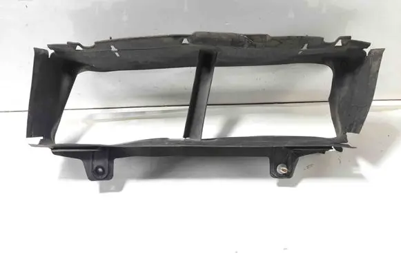 Ford Focus Intercooler air guide/duct channel BM518314BC