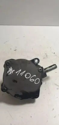 Mercedes-Benz C W203 Vacuum pump A6462300365 6462300365