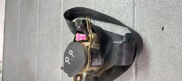 Seat Ibiza III (6L) Front seatbelt