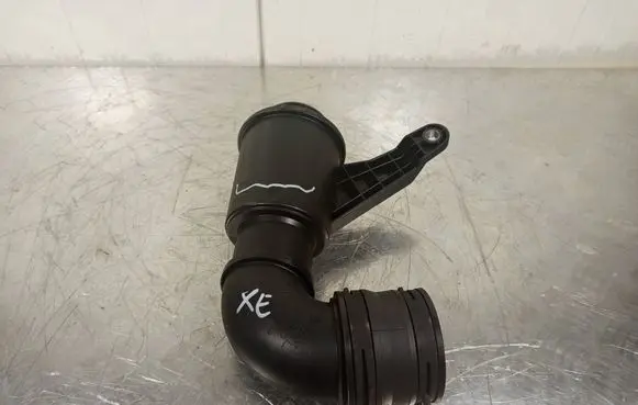 Jaguar XE Air intake hose/pipe GX73-9C623-DA
