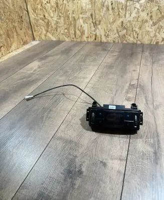 Mercedes-Benz E W211 Climate control unit 2118300285 L00082903