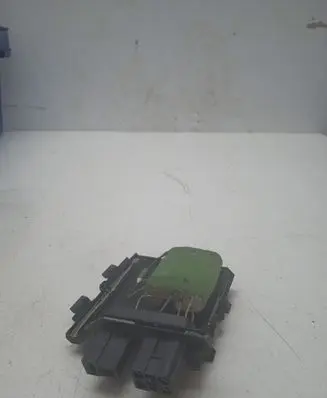 Audi 80 90 S2 B4 Heater blower motor/fan resistor 3131090041