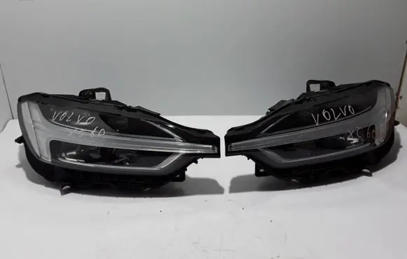 Volvo XC60 Headlight/headlamp