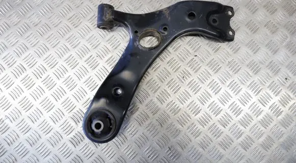 Toyota Prius+ (ZVW40) Front lower control arm/wishbone 4806812300