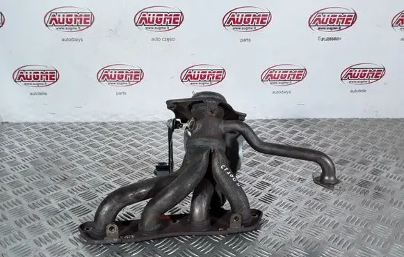 Lexus CT 200H Exhaust manifold