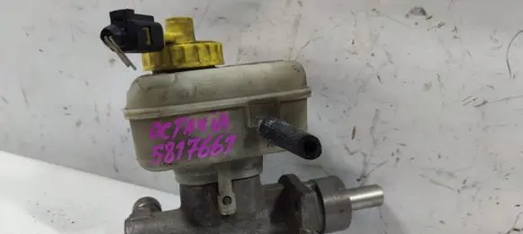Skoda Octavia Mk1 (1U) Master brake cylinder 1J1614019 1J1614019K 1J1611301A