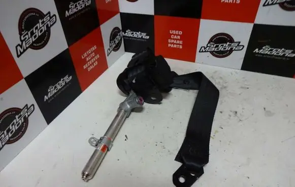 Volvo C70 Rear seatbelt 8639565