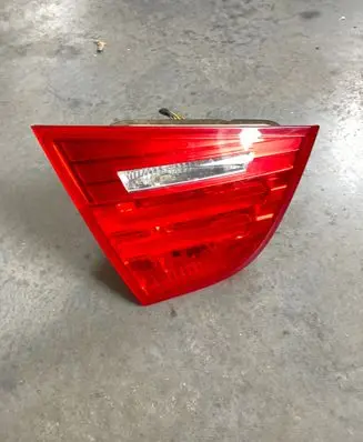 BMW 3 E90 E91 Tailgate rear/tail lights 7154155