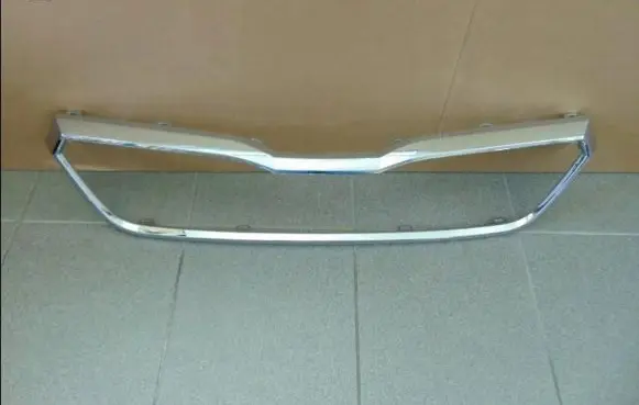 Skoda Scala Front bumper upper radiator grill 657853761