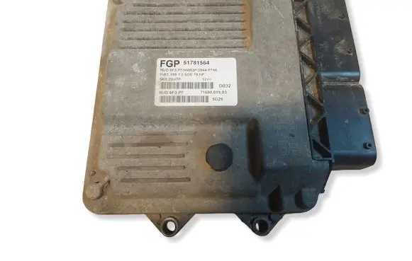Fiat Grande Punto Engine control unit/module ECU 51781564 MJD6F3P7 HW03P